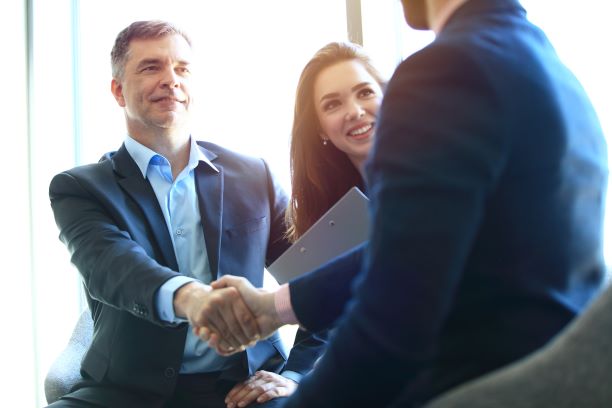 Que la entidad tenga productos fáciles de entender y con una estruc-tura clara de comisiones es determinante a la hora de valorar positivamente una entidad 